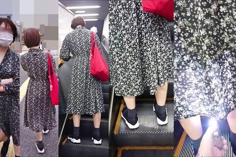 逆さの決定的瞬間！タイプの違う美人さん2人