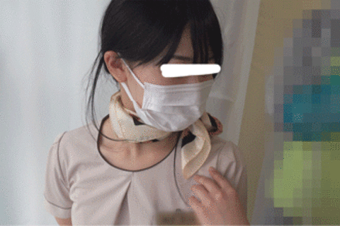 [ワクチン接種2名]神レベルのおっぱいにご対面！ブラから零...