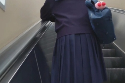 制服捲り７