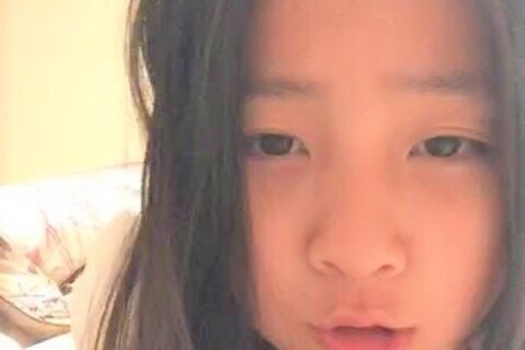 大人びている顔立ち(9)