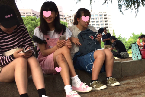 昼下がりの彼女 3人組