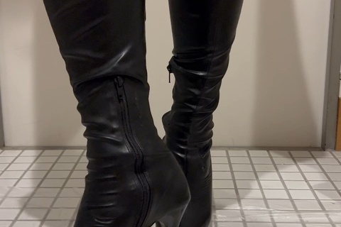 ニーハイブーツでポテトサラダ踏み潰し　＃フードクラッシュ　...