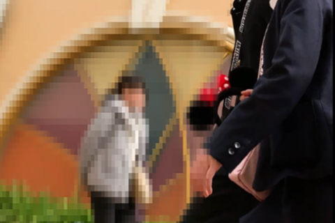 ドリームランド制服女子　プリクラ内　カラフルパンティー逆さ撮り♡