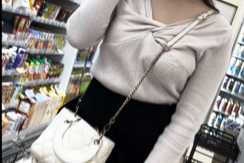 ムチ脚おっぱいJDちゃん