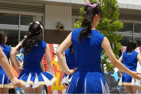 文化祭チアリーディングパンチラ（メロンジュース）