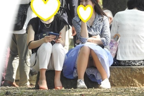 乃木坂４６のコに激似？お座りお姉さん発見！！（ＦＨＤ）大変...