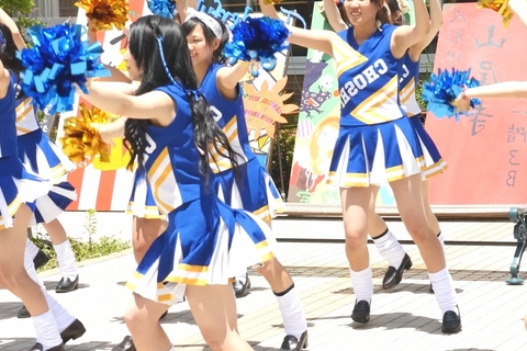 某●●学園チアガール　まだだれにも汚されてない感じ美少女たち