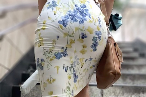 《S級セレブの爆尻！！花柄ワンピなのにモノが違う！！！》