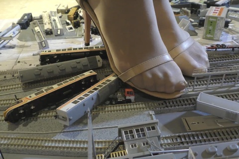 高画質復刻版　アイドル級美少〇めいちゃんのサンダルでジオラ...