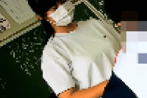 デカイ2人の体育着少女の姿