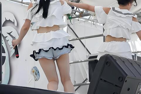 ビーチの歌姫たち＃003：【4K動画】ローアングルで見せパ...