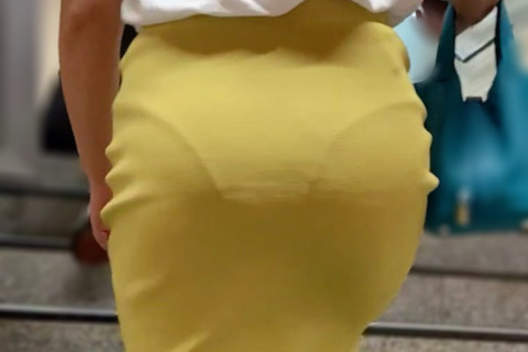 《良い曲線ですね！むっちり豊満ヒップのセレブ奥様》