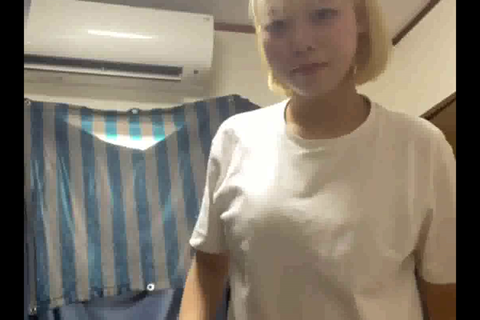 NO32　可愛らしい娘の変態オナニー