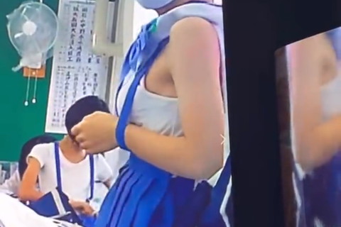 小柄な子達の体操着着替え
