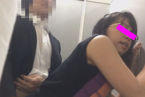 有名出版社経理インターン・奥村真利亜１９歳国立大