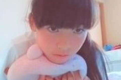 見えそうで見えない胸元(152)