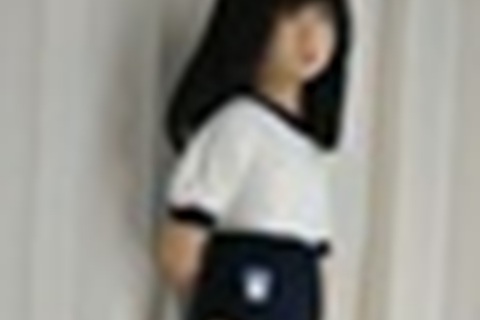 213 ブルマ通学の未夢ちゃんにイタズラ２