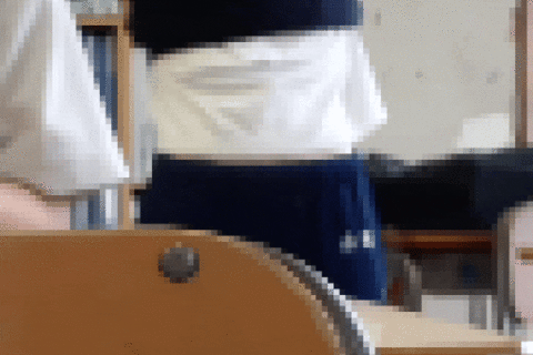 巨乳メガネ陰キャ少女の体育着姿1