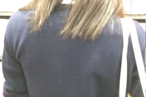 立ち読みJKにぶっかけ