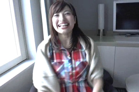 高●を卒業したばかりのムッチムチJD！絶叫しながら潮吹き＆...