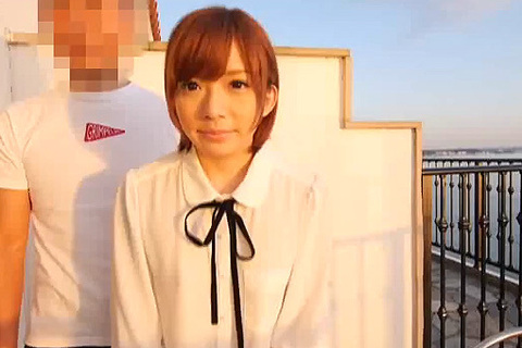 大学に入学したばかりの超激カワショートカット巨乳JDうるみ...