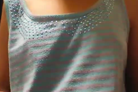 薄着のキャミ　ノー〇ラ？