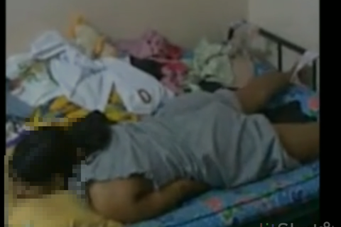 リアルガチオナニー103　うつ伏せオナニー